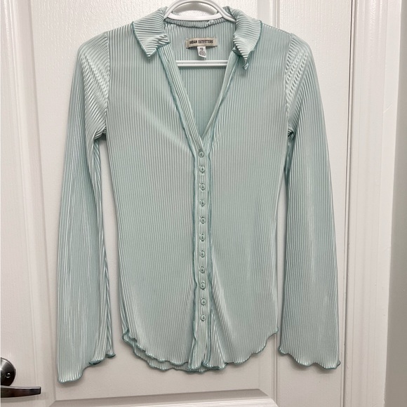 UO Teal Pleated Button Up Shirt - Picture 1 of 4